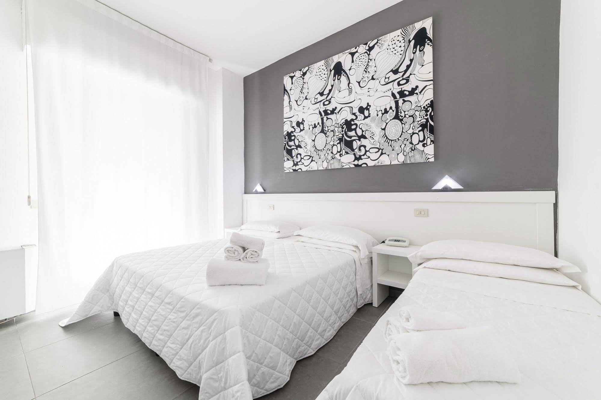 Hotel La Bussola Marina di Massa Luaran gambar